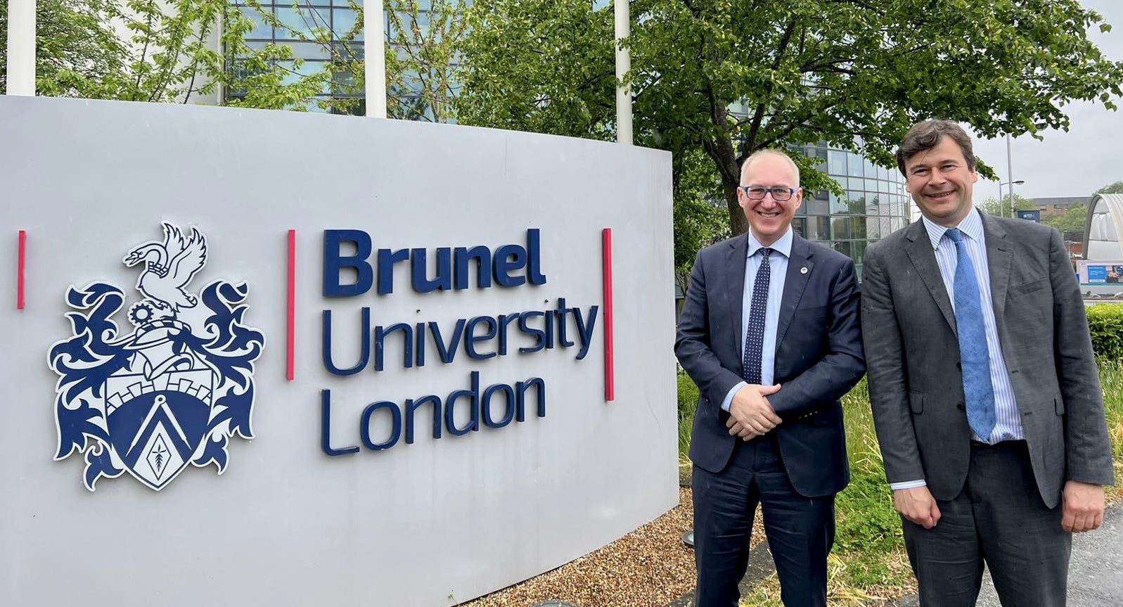 podpisanie_umowy_z_brunel_university_2.jpg