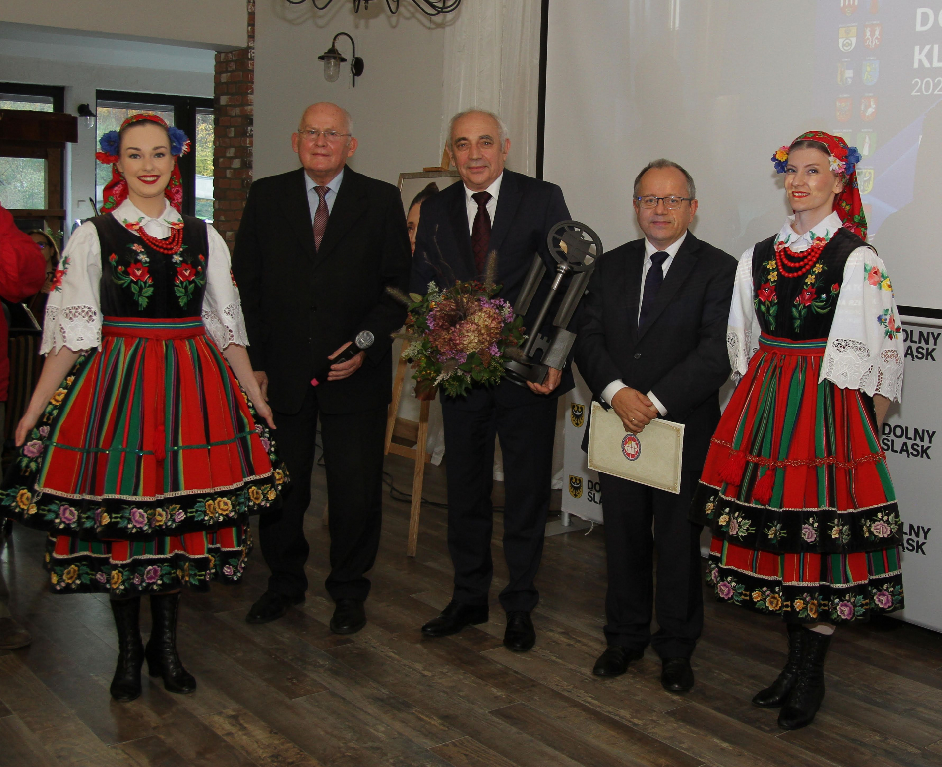 prof_wieckowski_-_dolnoslaski_klucz_sukcesu.jpg