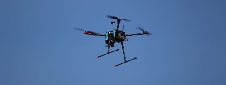 Dron Akademickiego Klubu Lotniczego PWr
