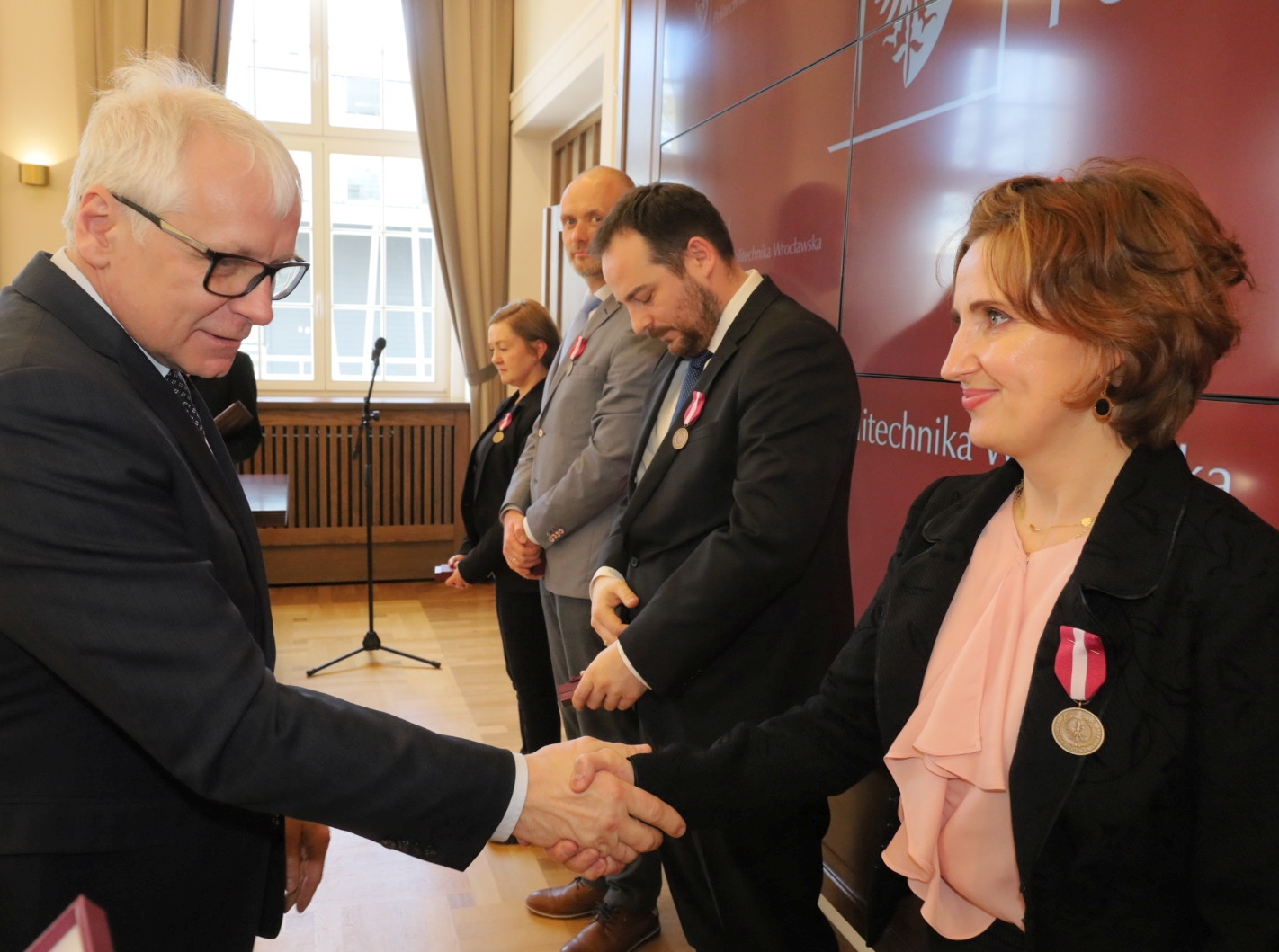 Zdjęcie nagrodzonych medalami srebrnymi