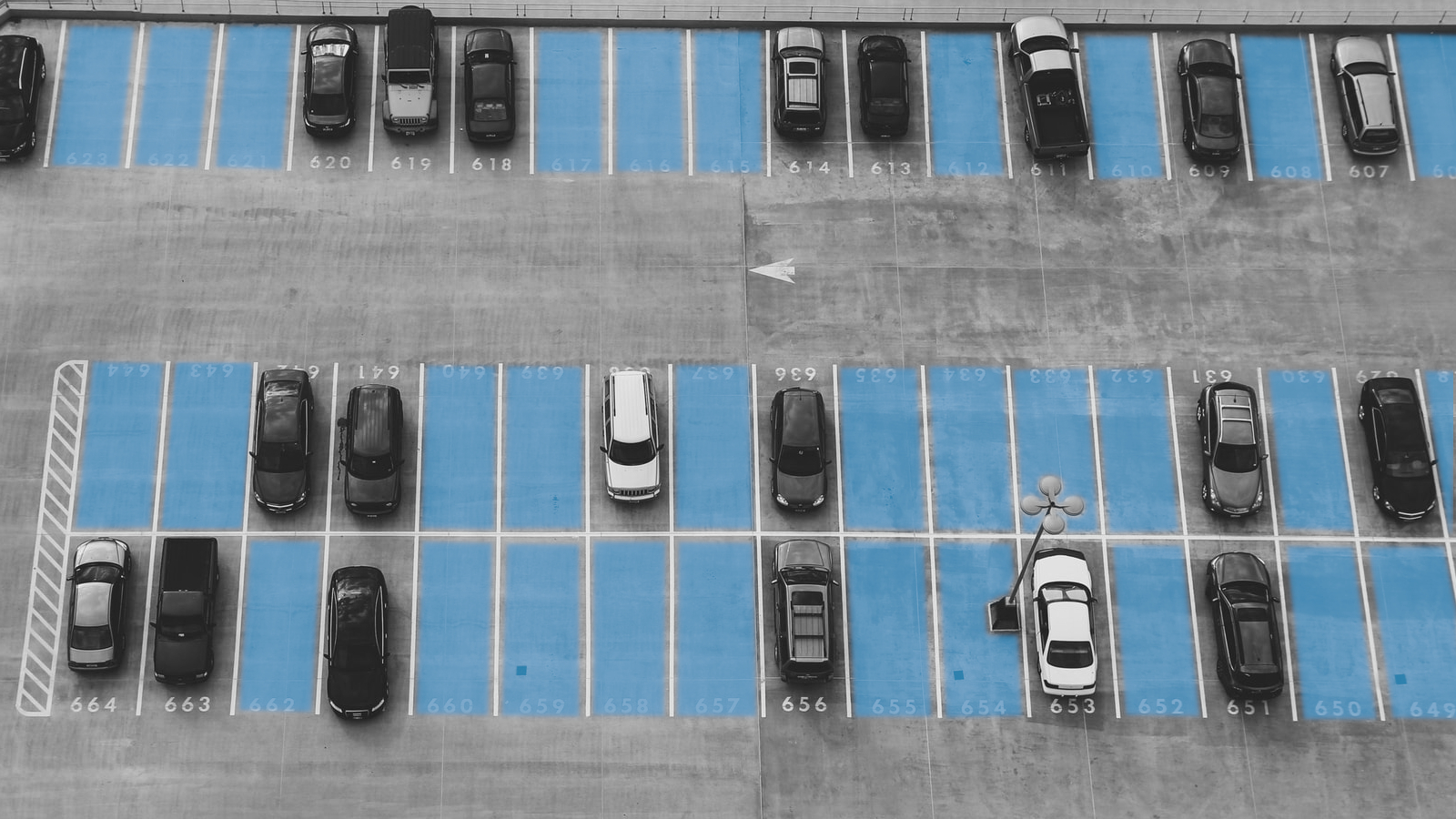 Zarządzanie miejscami na parkingu