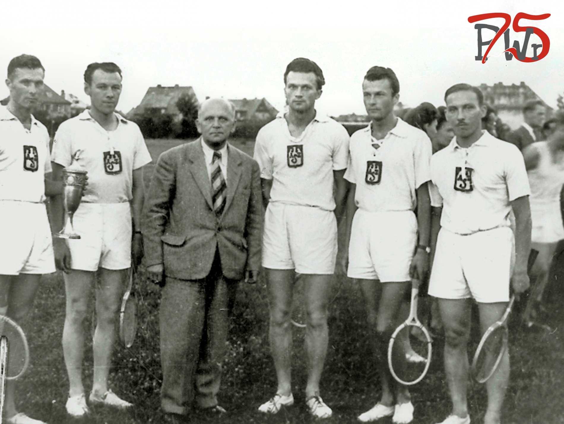 1946_tenis_75pwr.jpg