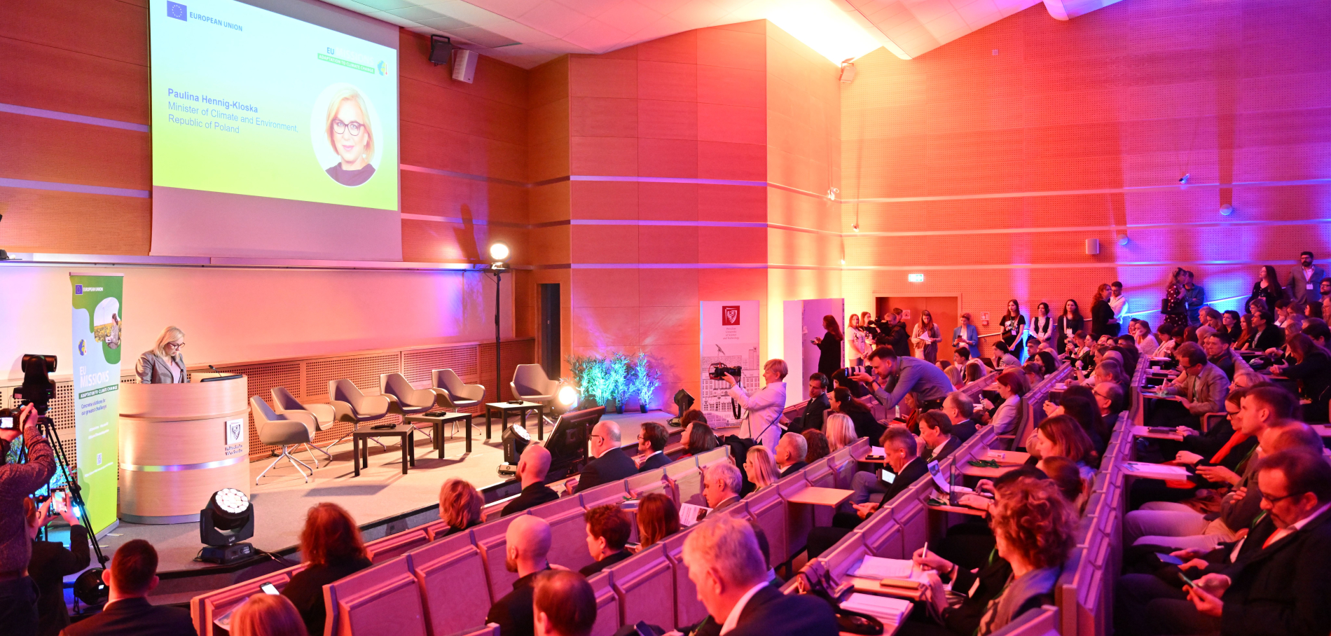 Konferencja w D20 - zdjęcie