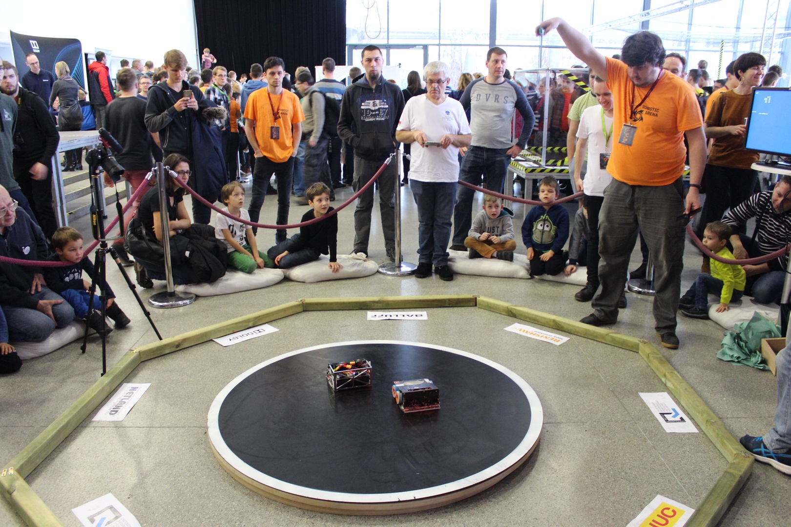 robotic_arena_2019_8.jpg