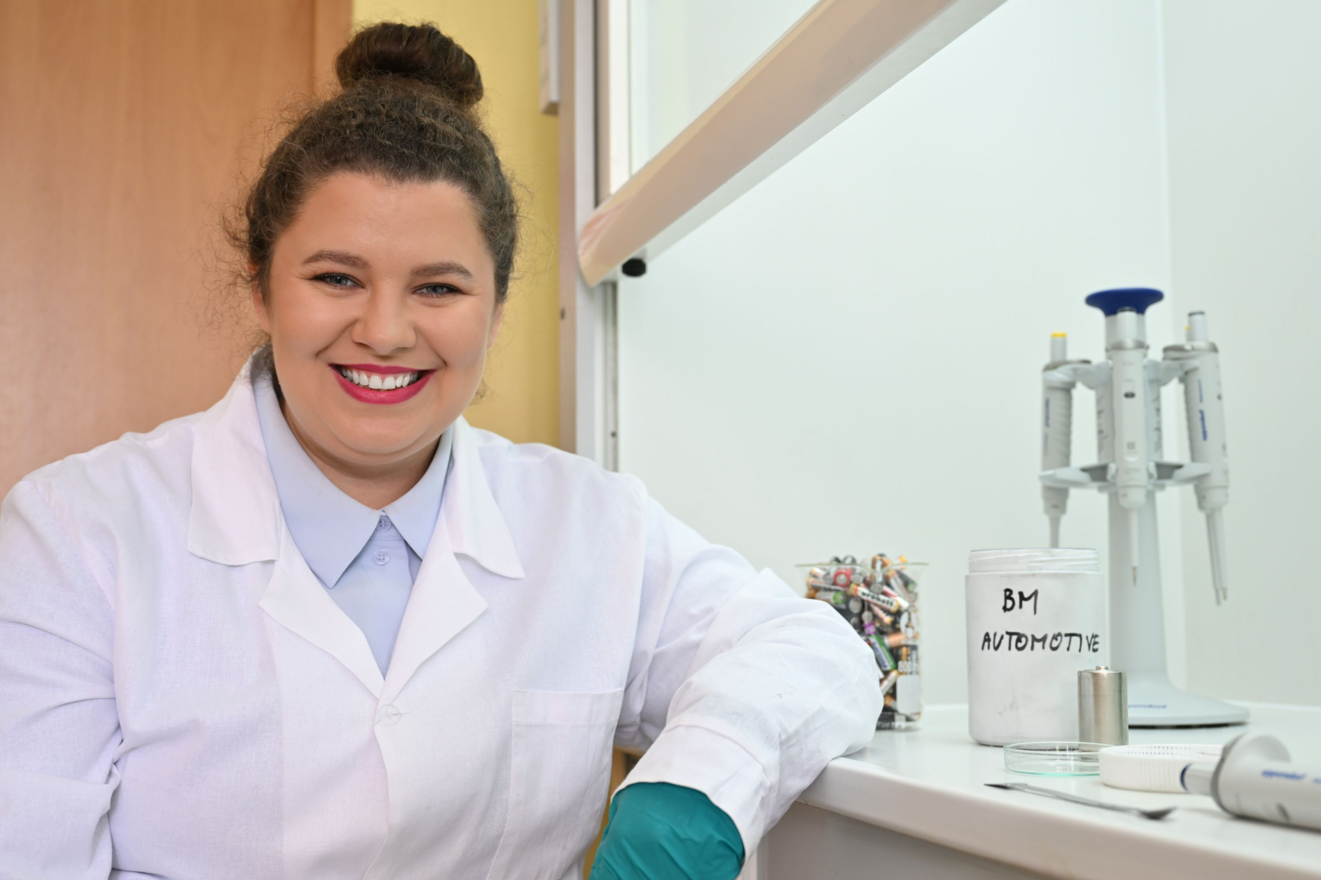 Prof. Anna Siekierka w laboratorium