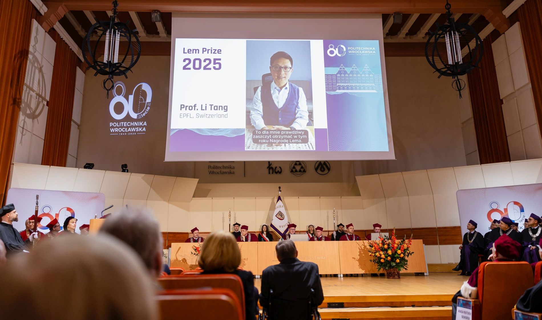 Zdjęcie laureata w auli