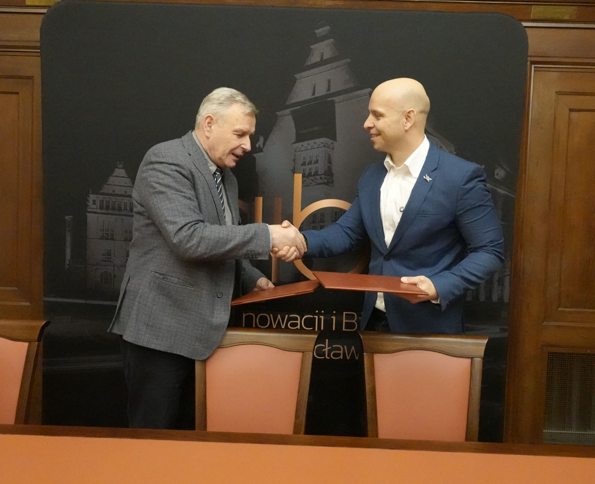 Podpisanie umowy z Collins Aerospace Wrocław - zdjęcie