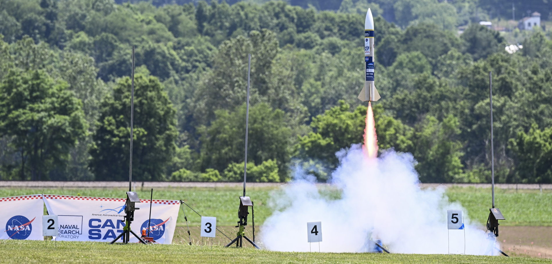 Start rakiety w konkursie CanSat - zdjęcie