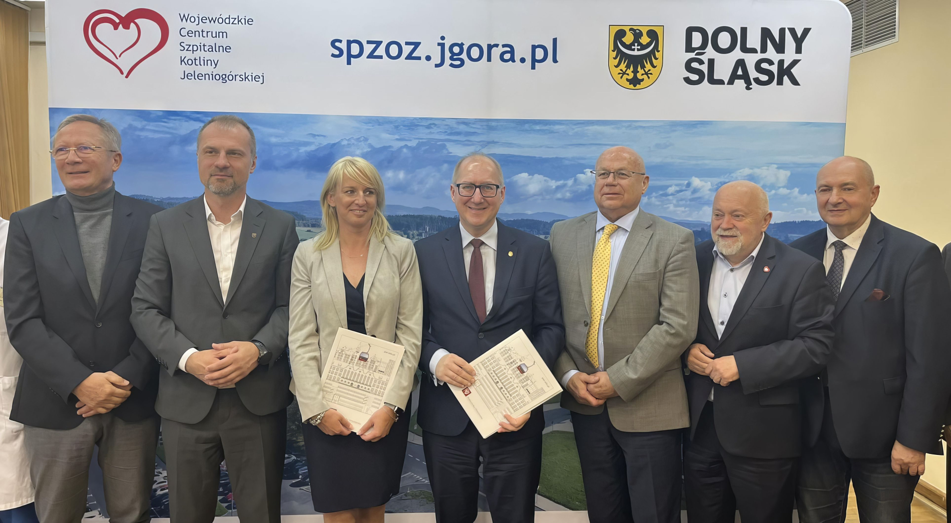 Sygnatariusze umowy - zdjęcie