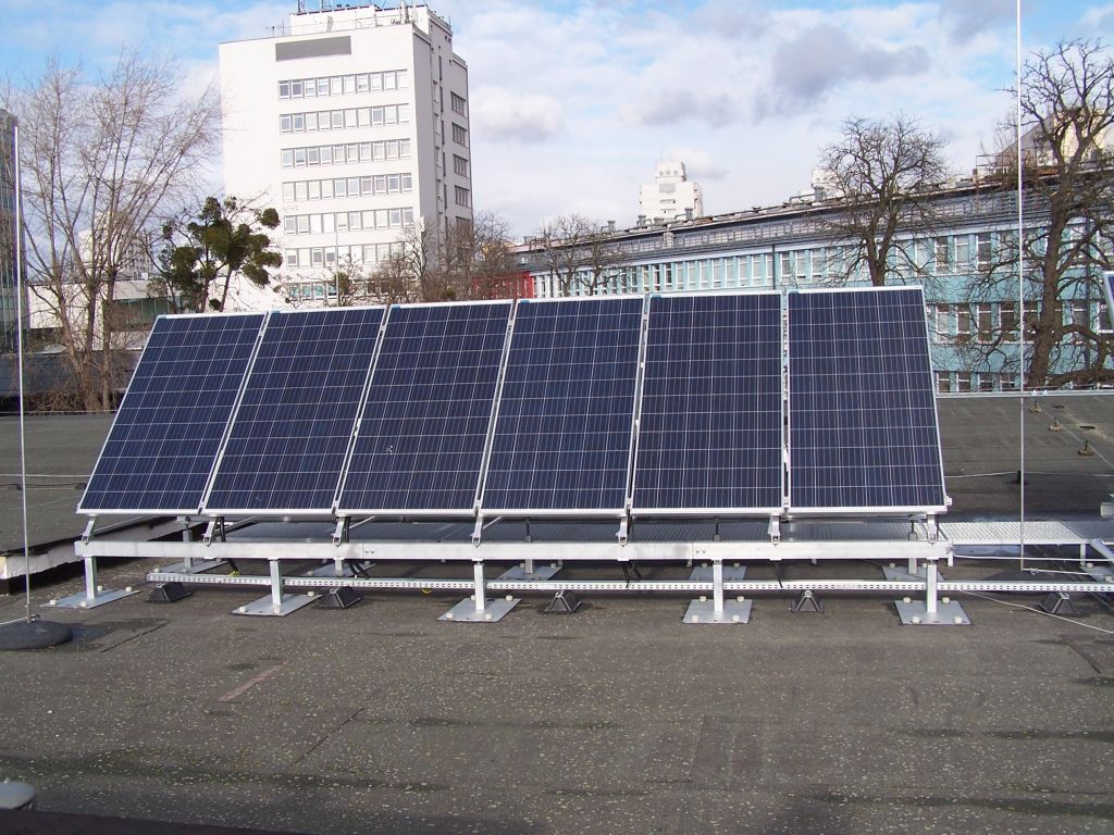 Instalacja fotowoltaiczna na budynku C-6