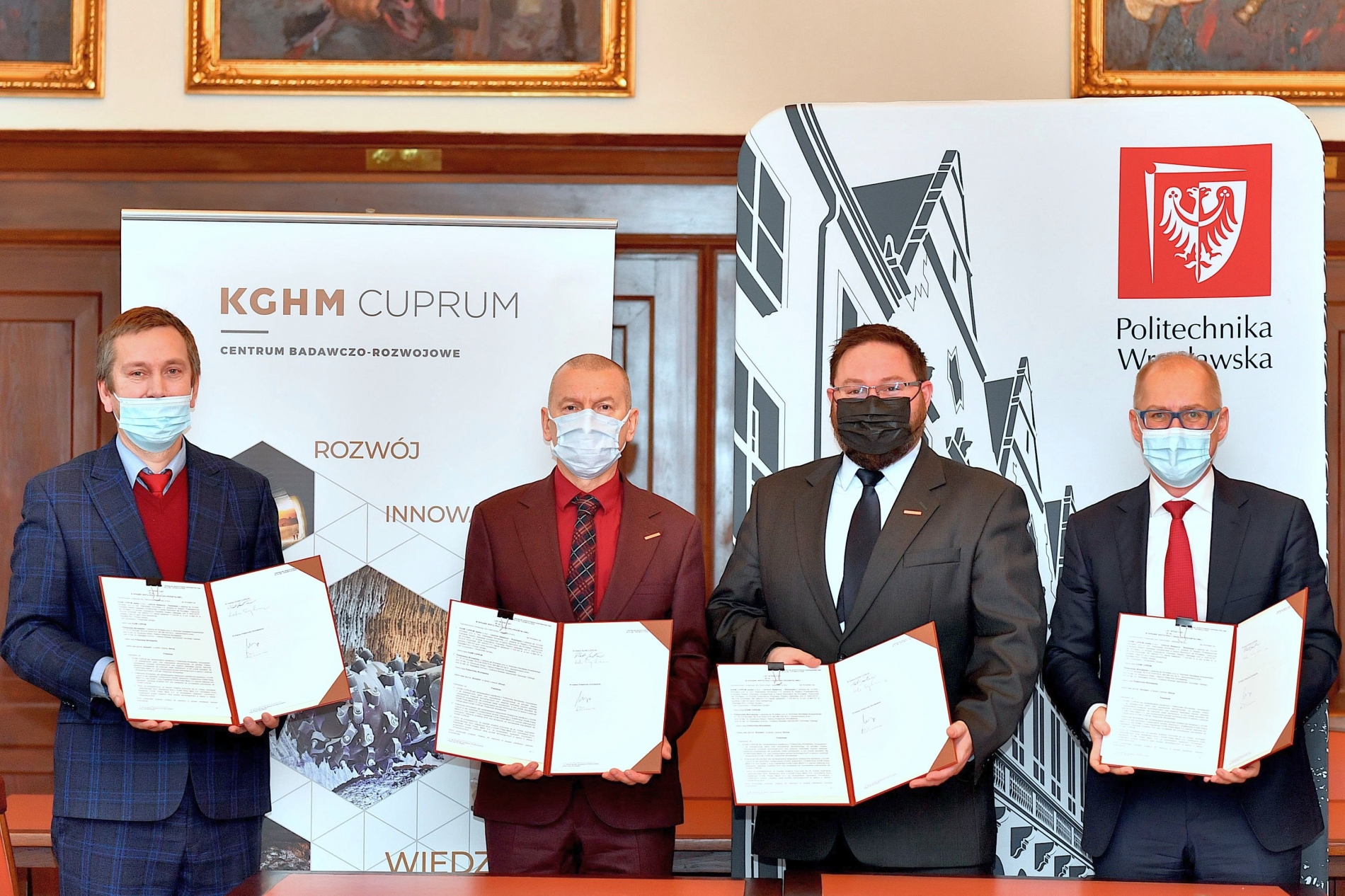 Podpisanie umowy o współpracy pomiędzy PWr a KGHM CUPRUM