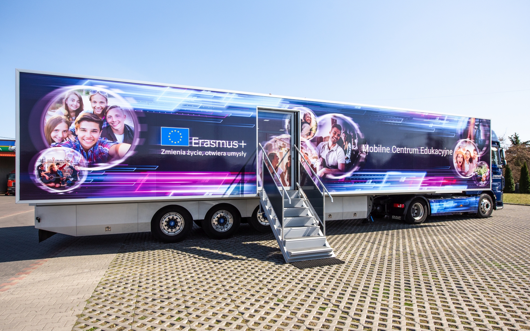 mobilne_centrum.jpg