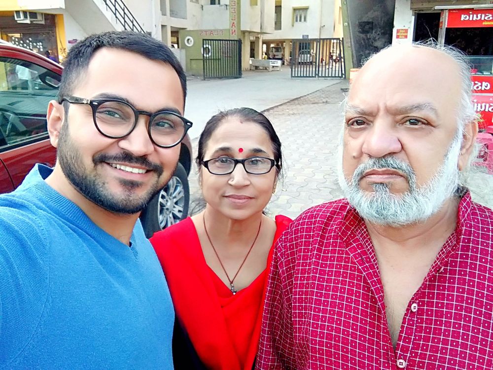 Yash Chawla with his parents