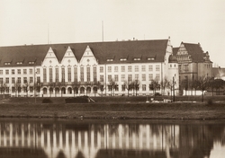 Gmach główny Wyższej Szkoły Technicznej, ok. 1930. Muzeum Politechniki Wrocławskiej